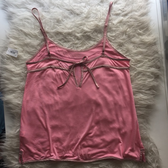 🛍 Pink silky tank top - Picture 6 of 8